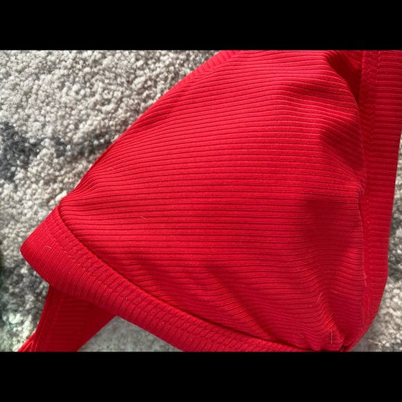 Red Ribbed Bikini Top 💋 - Picture 2 of 4